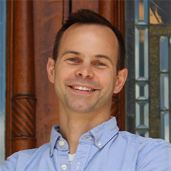 Jason Scharf headshot