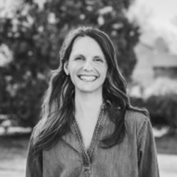 Lauren Ritchie headshot